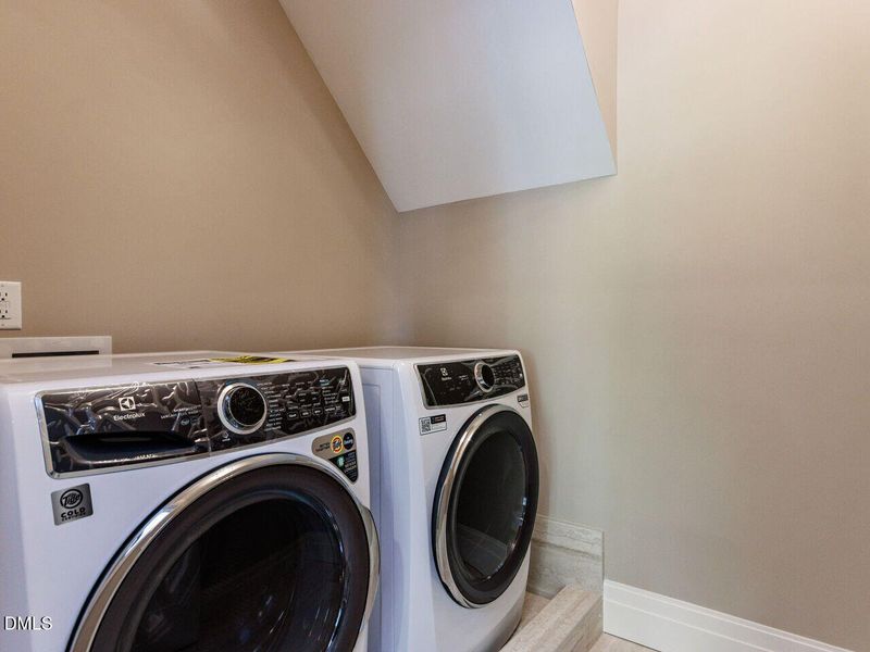 035-1280x960-laundry-room 035-1280x960-laundry-room