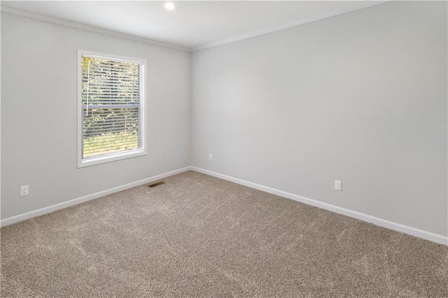 Spacious, unfurnished interior of a new home in , Clarkesville (Image 13).