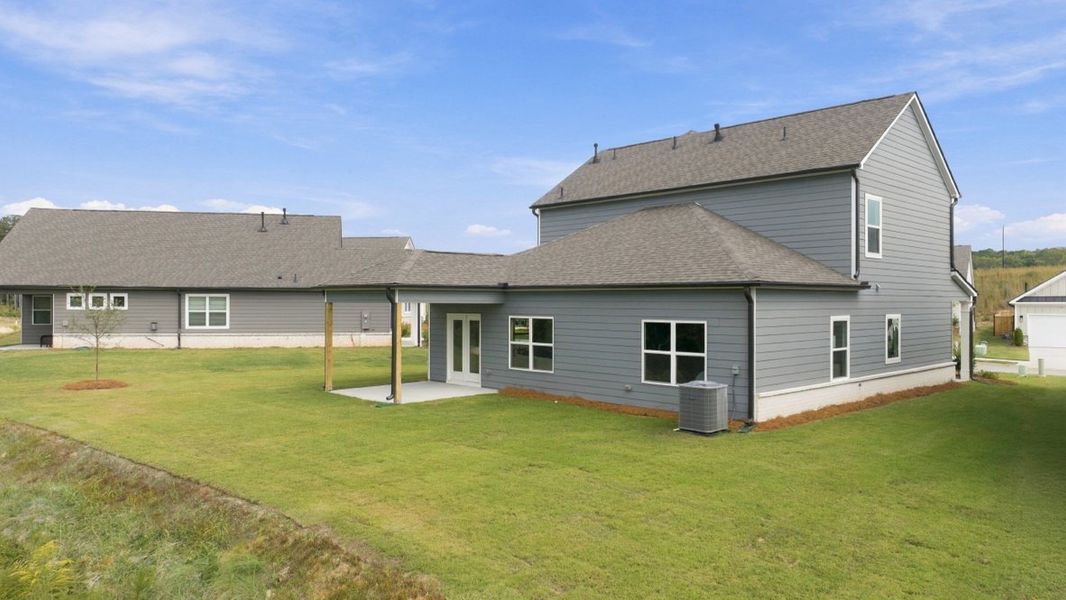 Representative exterior details of a home built from the Belfort by D.R. Horton in Hamptons at Riverwood North, Dallas (Image 30).