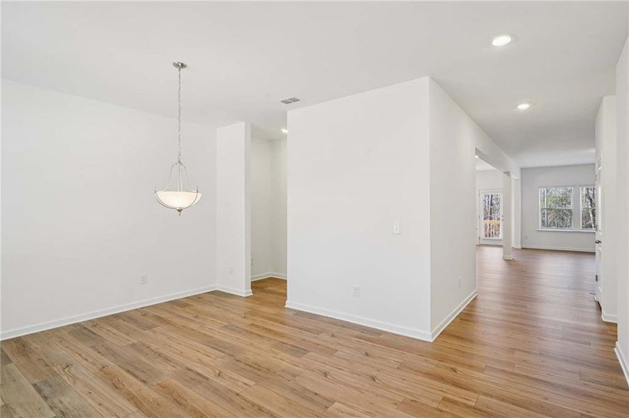 Spacious, unfurnished interior of a new home in The Pointe at Heron Bay, Locust Grove (Image 15).