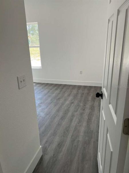Spacious, unfurnished interior of a new home in , Lake Wales (Image 26).