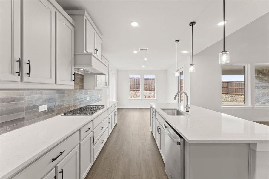 605 Aberdeen-Kitchen-3