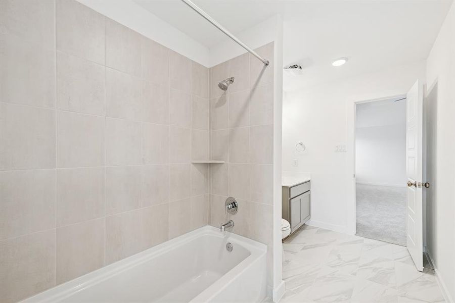 Image 32 of a home in Summerview. Image 32 of a home in Summerview.