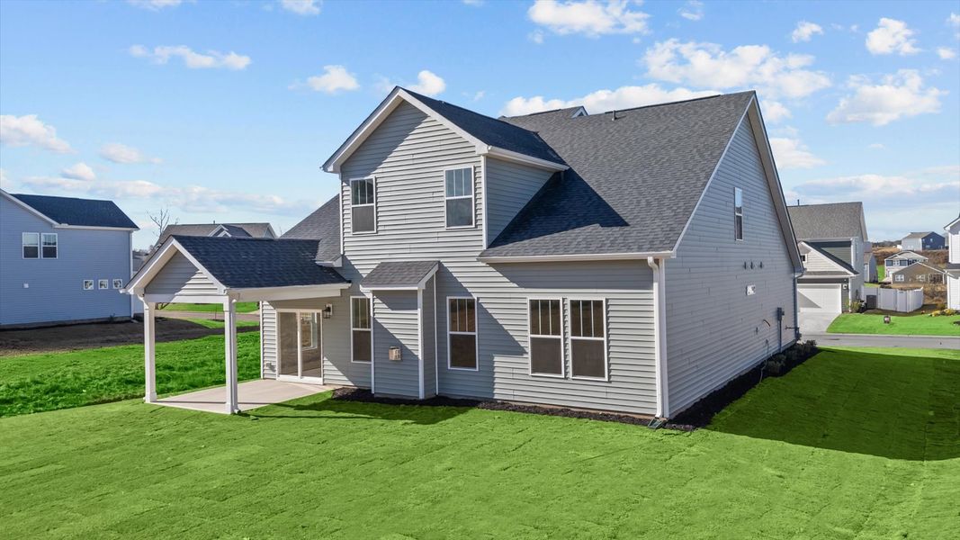 Exterior details and patio area of a home in Woodglen, Piedmont (Image 21).