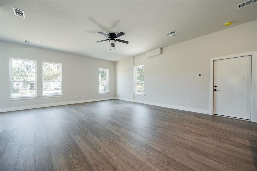 Spacious, unfurnished interior of a new home in , Terrell (Image 32). Spacious, unfurnished interior of a new home in , Terrell (Image 32).
