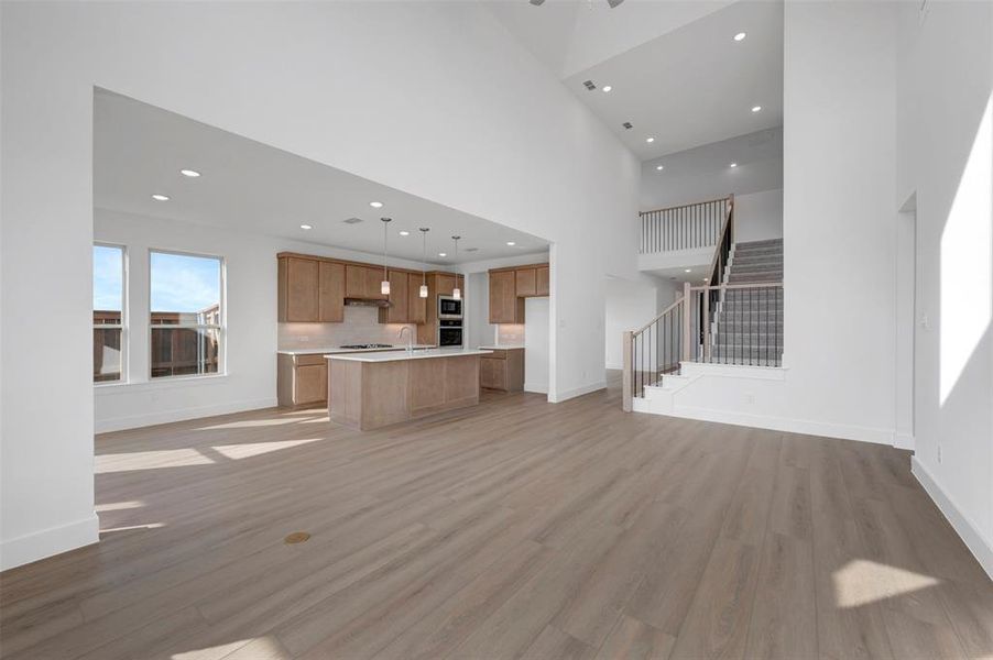 Spacious, unfurnished interior of a new home in Lily Creek at Sutton Fields, Aubrey (Image 28).