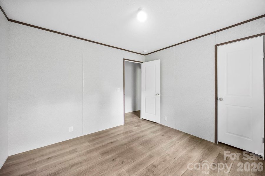 Spacious, unfurnished interior of a new home in , Kings Mountain (Image 21).