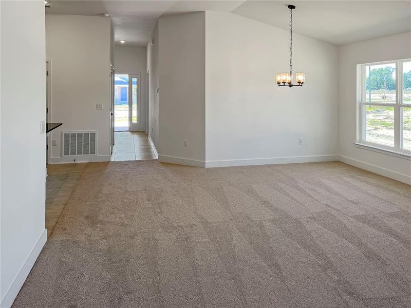 Spacious, unfurnished interior of a new home in Arbor Park, Leesburg (Image 7).