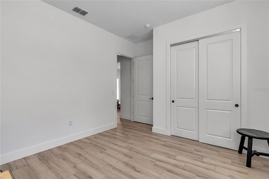 Spacious, unfurnished interior of a new home in , Dunnellon (Image 38).