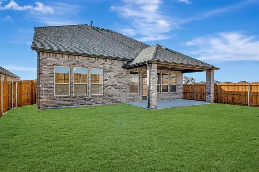 Exterior details and patio area of a home in Sagebrook, Argyle (Image 4).