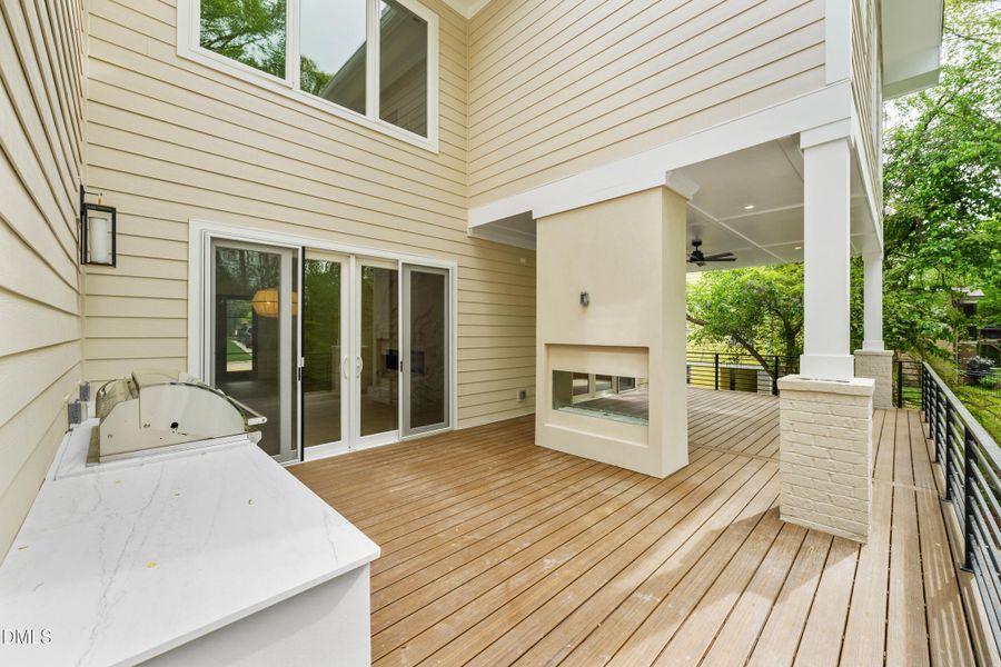 31 -2817 claremont rd, interior