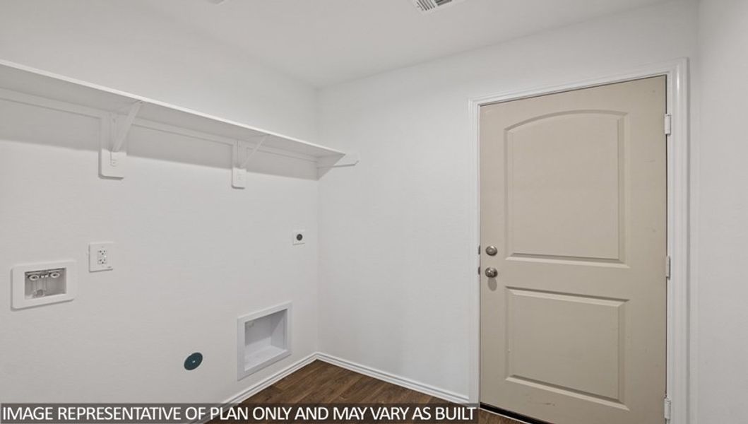 Representative unfurnished interior of a home built from the Harris by D.R. Horton in Grand Pines, Magnolia (Image 25).