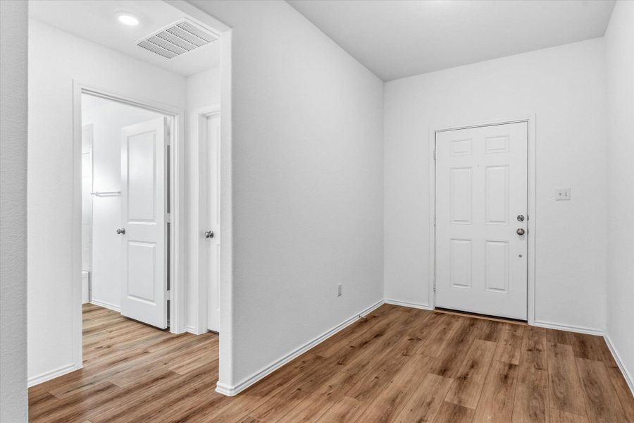 Spacious, unfurnished interior of a new home in Thunder Rock: Watermill Collection, Marble Falls (Image 36).