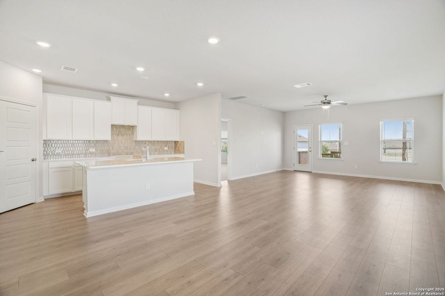 Spacious, unfurnished interior of a new home in Arcadia Ridge - Premier Series, San Antonio (Image 38). Spacious, unfurnished interior of a new home in Arcadia Ridge - Premier Series, San Antonio (Image 38).