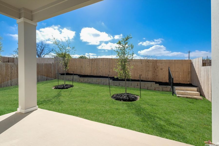 Exterior details and patio area of a home in Avondale, San Antonio (Image 3).