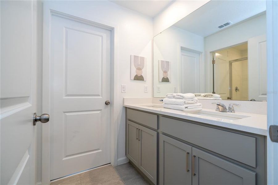 Furnished interior view inside a new home in , Kissimmee (Image 66).