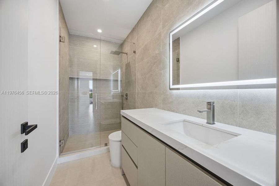 Furnished interior view inside a new home in , Fort Lauderdale (Image 17).