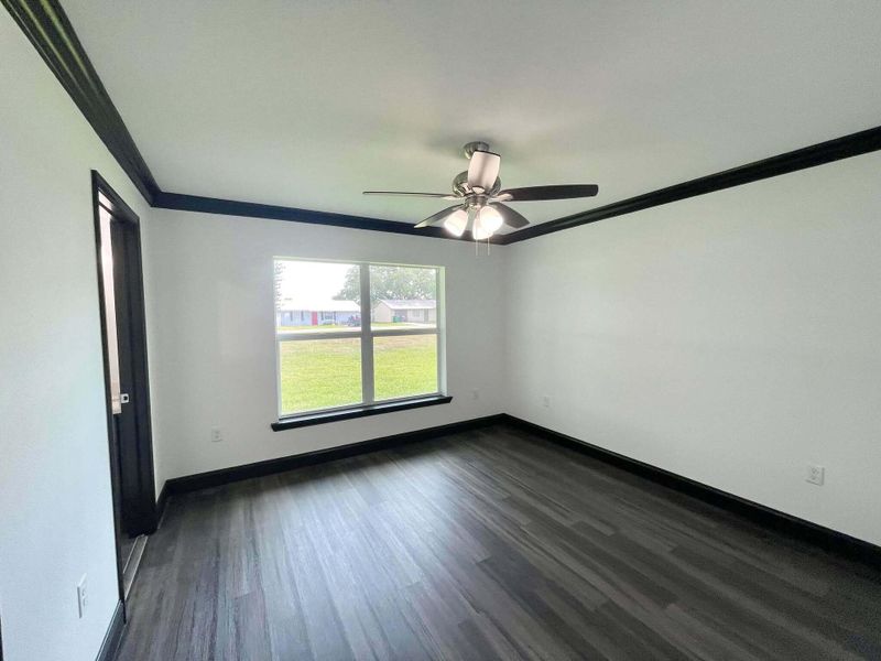 Spacious, unfurnished interior of a new home in , Okeechobee (Image 17).