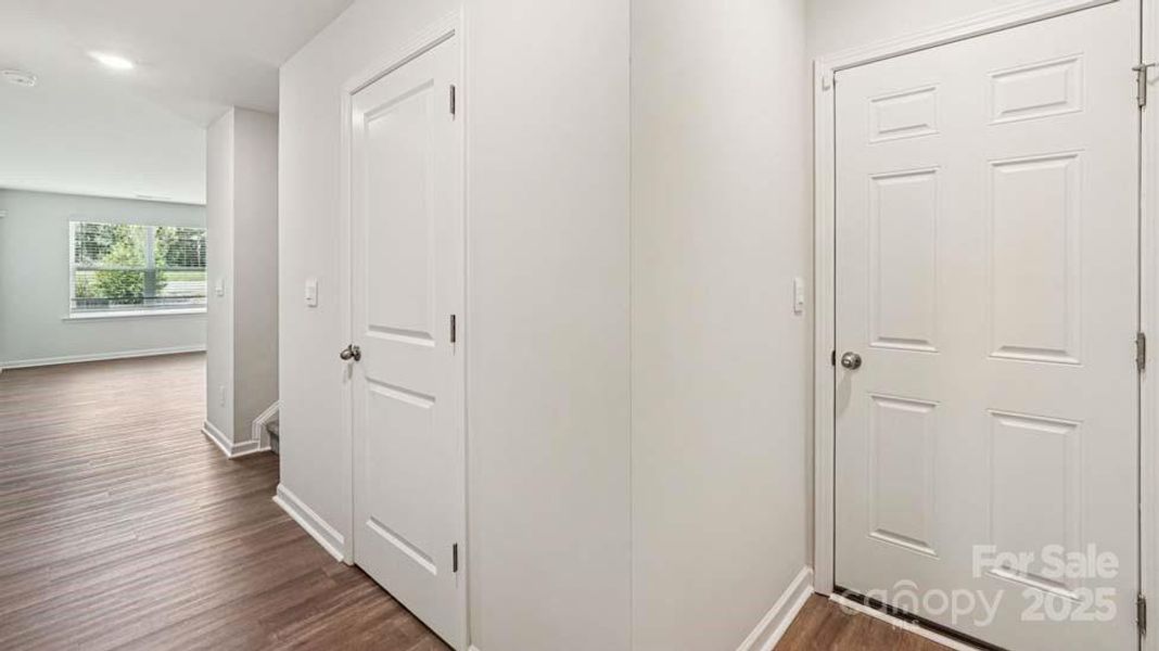 Spacious, unfurnished interior of a new home in Mallard Creek Townhomes, Charlotte (Image 15). Spacious, unfurnished interior of a new home in Mallard Creek Townhomes, Charlotte (Image 15).