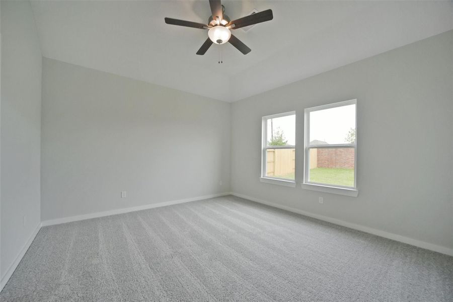 Spacious, unfurnished interior of a new home in Sunterra, Katy (Image 123). Spacious, unfurnished interior of a new home in Sunterra, Katy (Image 123).