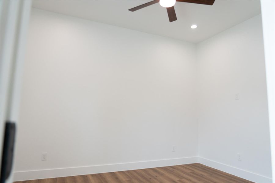 Spacious, unfurnished interior of a new home in , Houston (Image 17).
