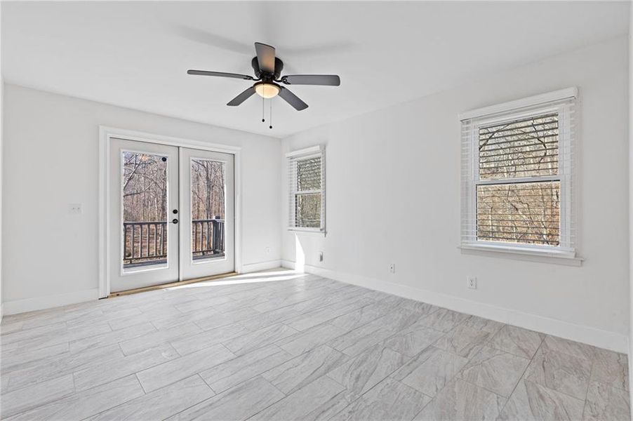Spacious, unfurnished interior of a new home in , Gainesville (Image 45).
