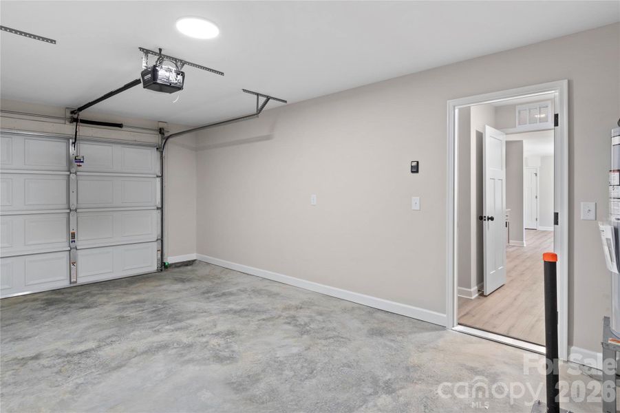 Spacious, unfurnished interior of a new home in , Winston-Salem (Image 14).