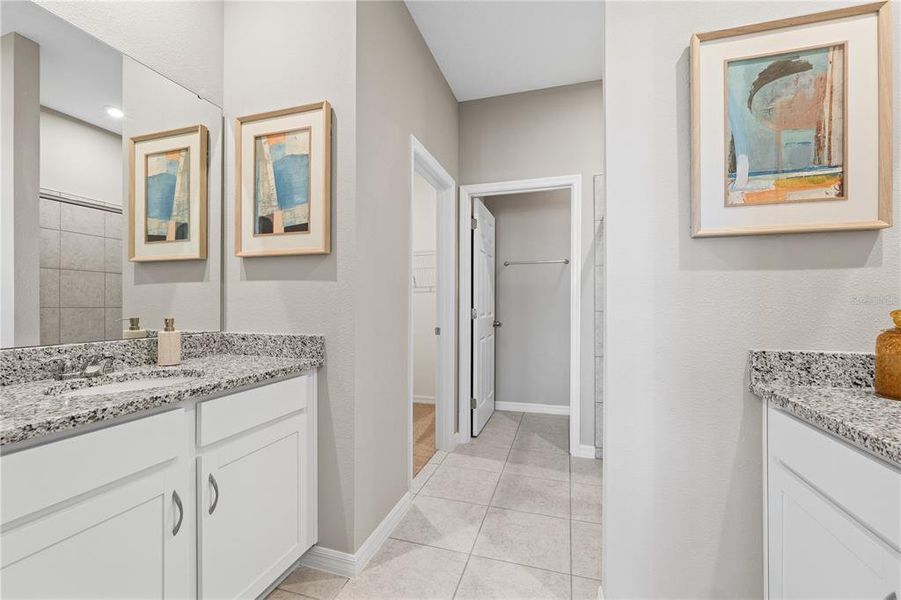 Furnished interior view inside a new home in Sunset Lakes Estates, Mascotte (Image 13).