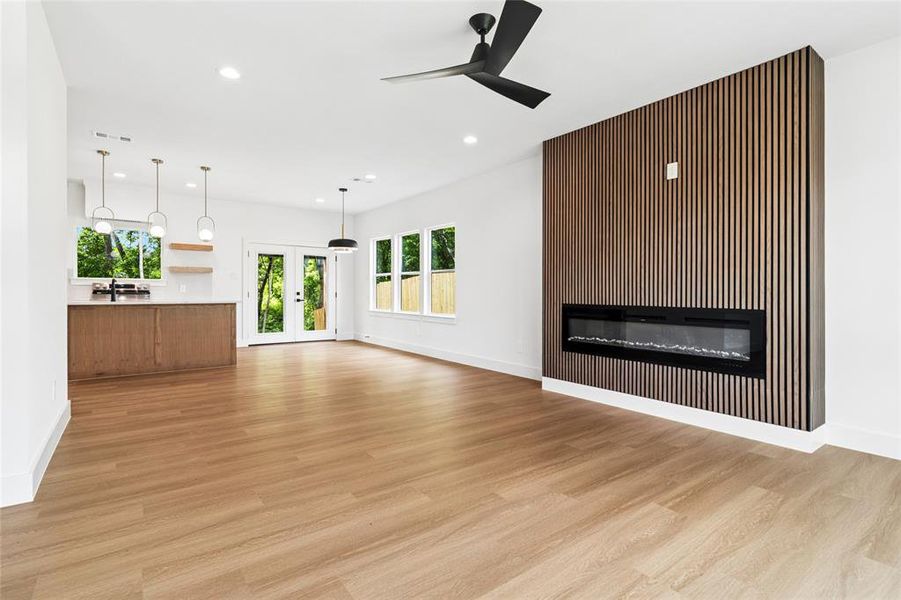 Spacious, unfurnished interior of a new home in , Glenn Heights (Image 17).