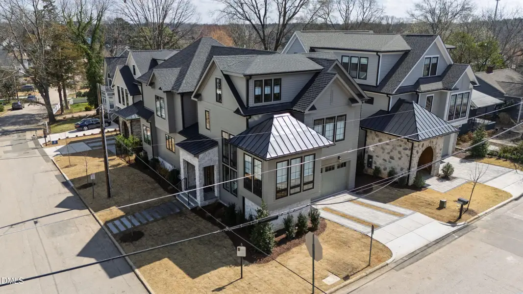 Carson (10) Carson (10)