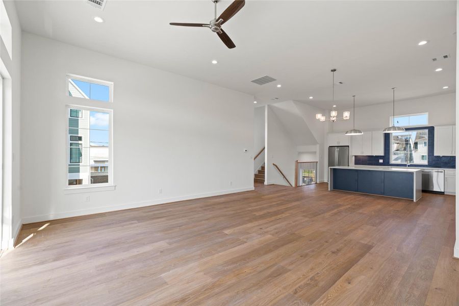 Spacious, unfurnished interior of a new home in , Houston (Image 16).