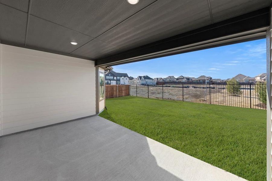 06. 4115 Olmsted - Patio (2)