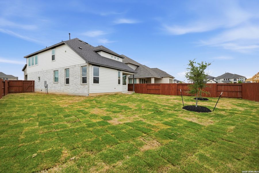 Exterior details and patio area of a home in Stillwater Ranch, San Antonio (Image 4).