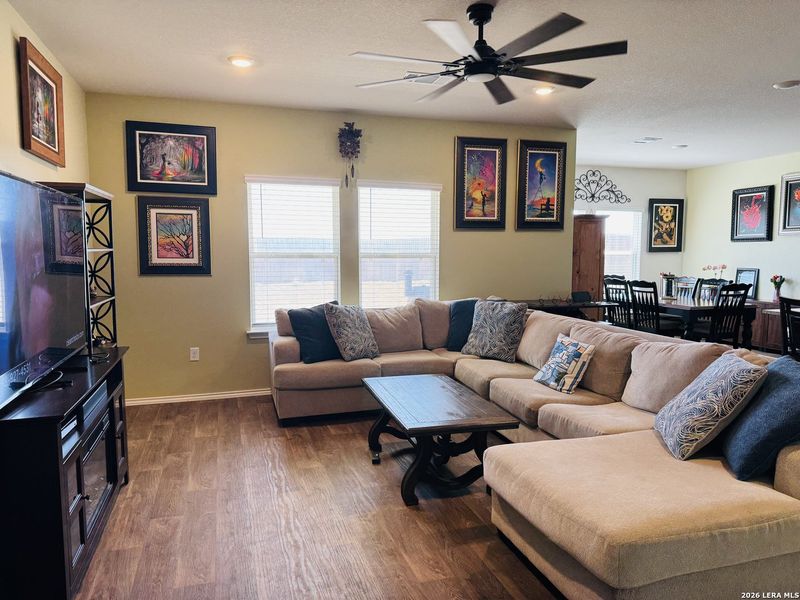 Furnished interior view inside a new home in Winding Creek, New Braunfels (Image 9).