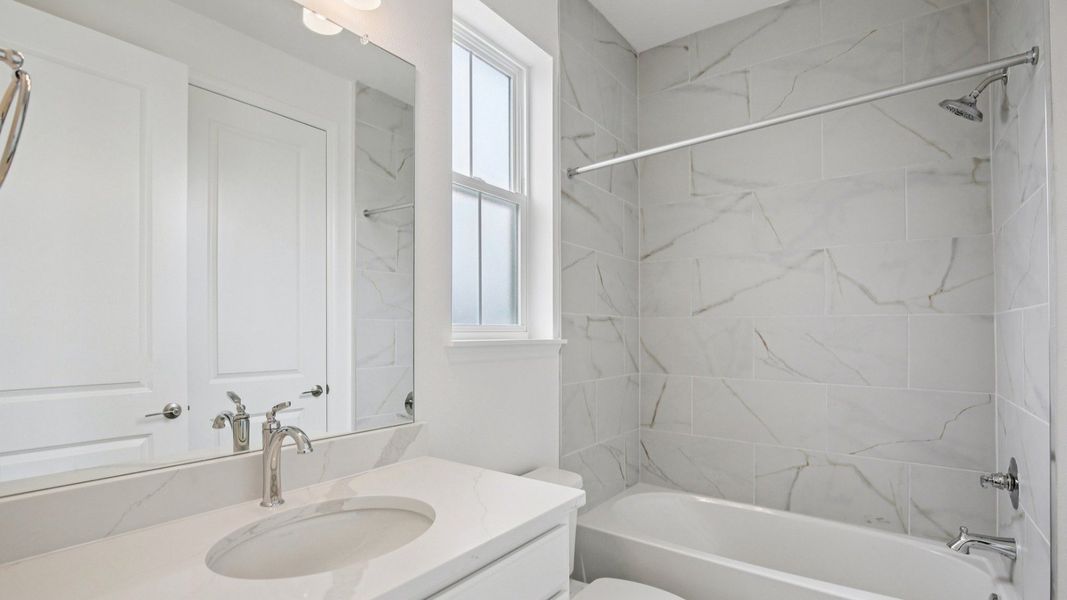 Furnished interior view inside a new home in Isla Mirada, San Antonio (Image 19).