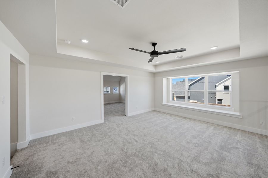 Spacious, unfurnished interior of a new home in Aster Park, McKinney (Image 30).