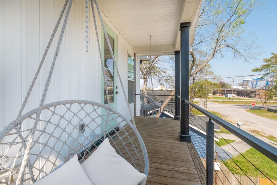 Exterior details and patio area of a home in , North Charleston (Image 24).