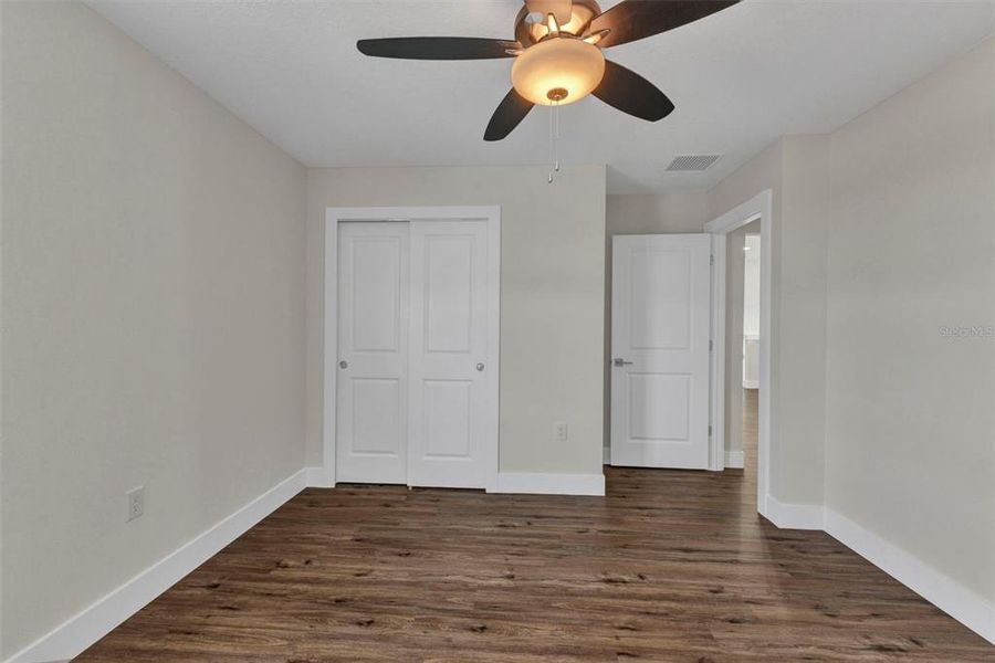 Spacious, unfurnished interior of a new home in , Port Charlotte (Image 47).