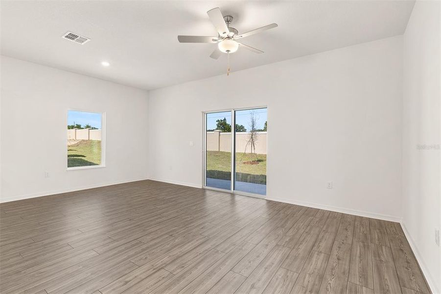 Spacious, unfurnished interior of a new home in Peach Crossings, Winter Haven (Image 18). Spacious, unfurnished interior of a new home in Peach Crossings, Winter Haven (Image 18).
