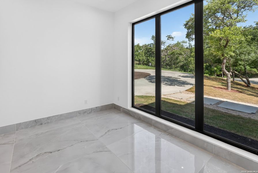 Spacious, unfurnished interior of a new home in , San Antonio (Image 37).