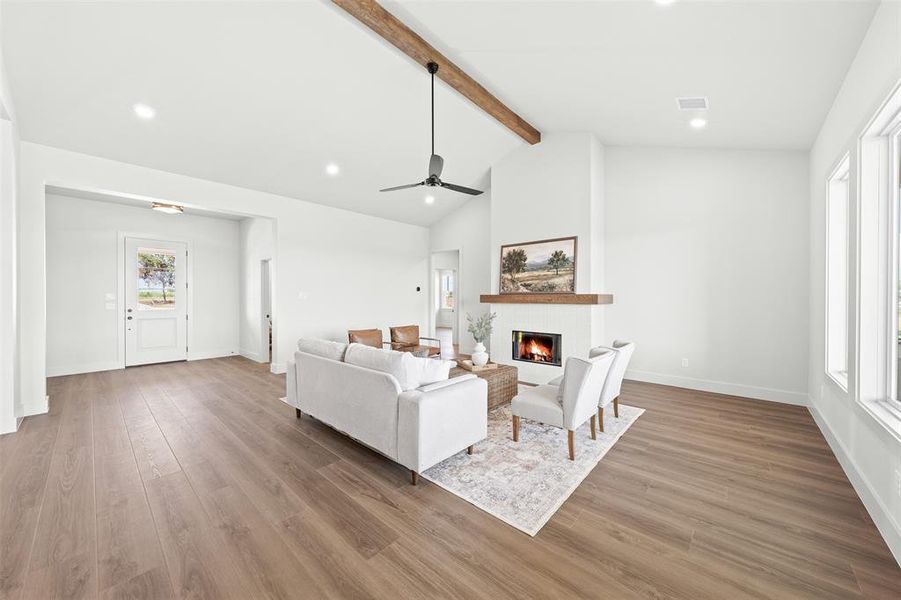 Furnished interior view inside a new home in , Temple (Image 13).