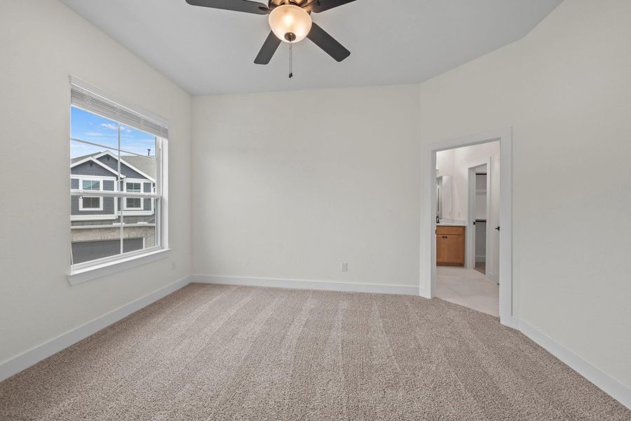 Spacious, unfurnished interior of a new home in , Katy (Image 27).