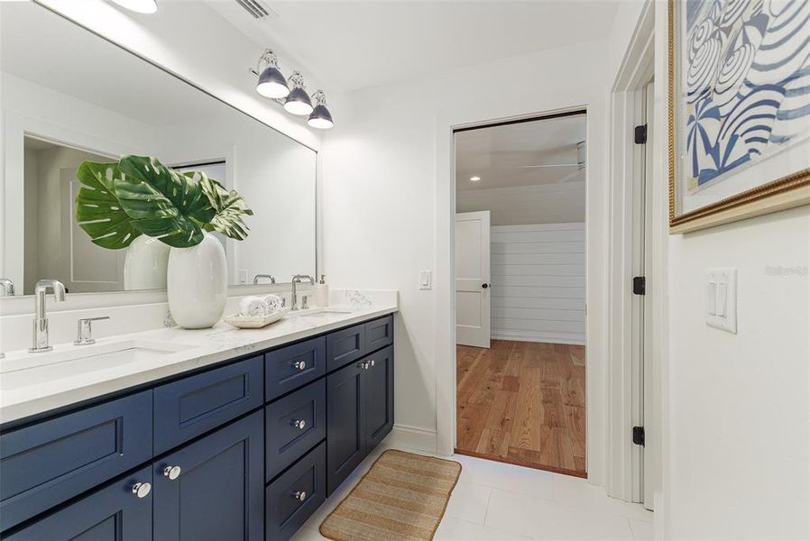 Furnished interior view inside a new home in , Lakeland (Image 74).