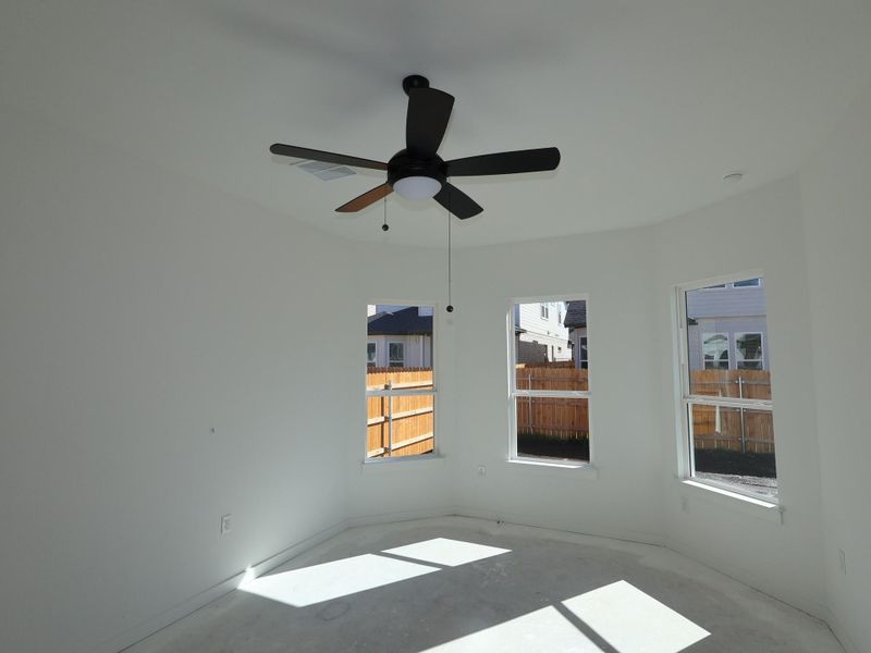 Spacious, unfurnished interior of a new home in Estancia West, Manchaca (Image 11).