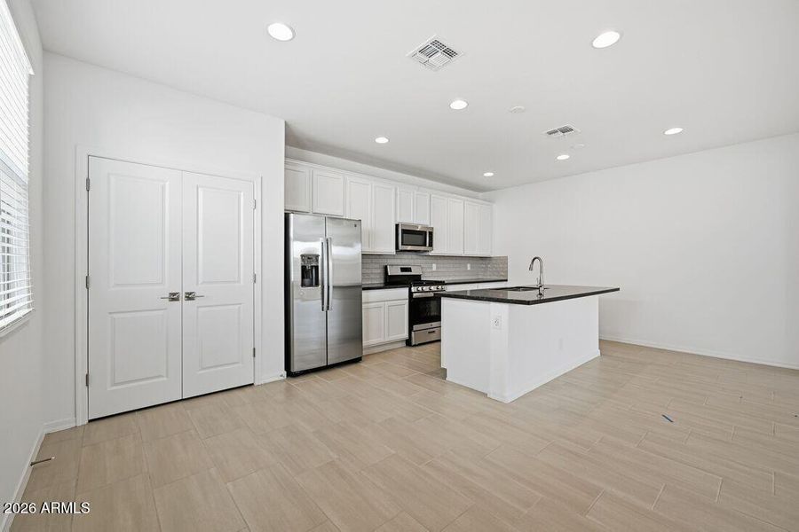 24000 N 146TH Lane - Ready Now 24000 N 146TH Lane - Ready Now