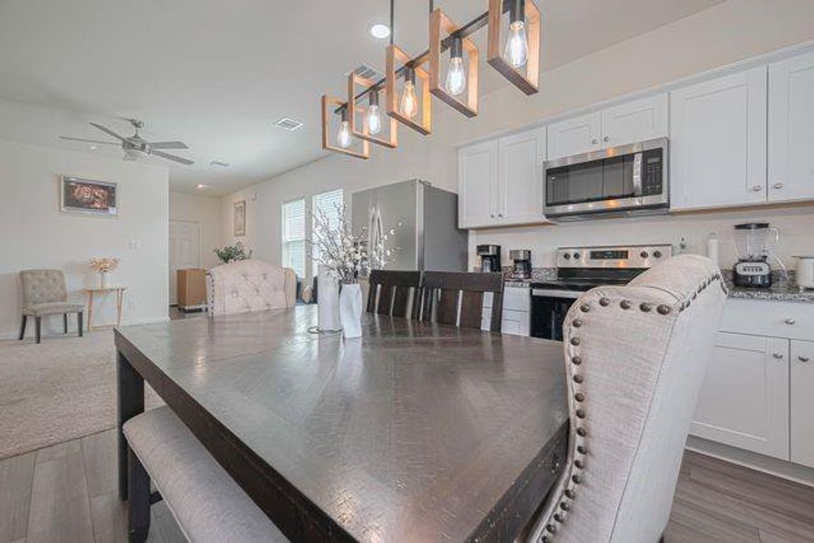 Image 38 of a home in Wayside Village. Image 38 of a home in Wayside Village.