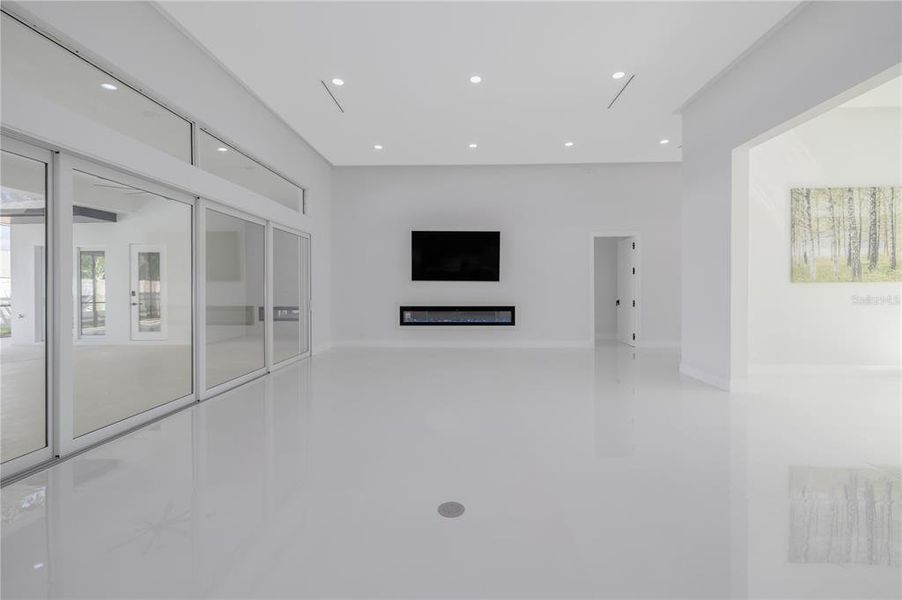 Spacious, unfurnished interior of a new home in , Palm Coast (Image 24).