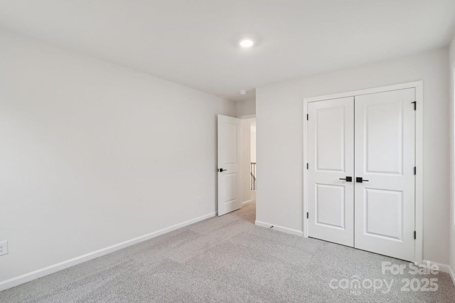 Spacious, unfurnished interior of a new home in Falls Cove, Troutman (Image 22).