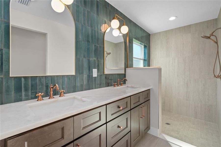 Furnished interior view inside a new home in , Dunnellon (Image 7).