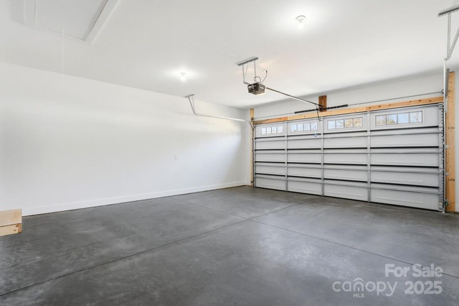 Spacious, unfurnished interior of a new home in , Statesville (Image 34).